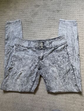 Lovesick Vintage Y2k Gray Acid Wash Skinny Jeans with Triple Button Waist